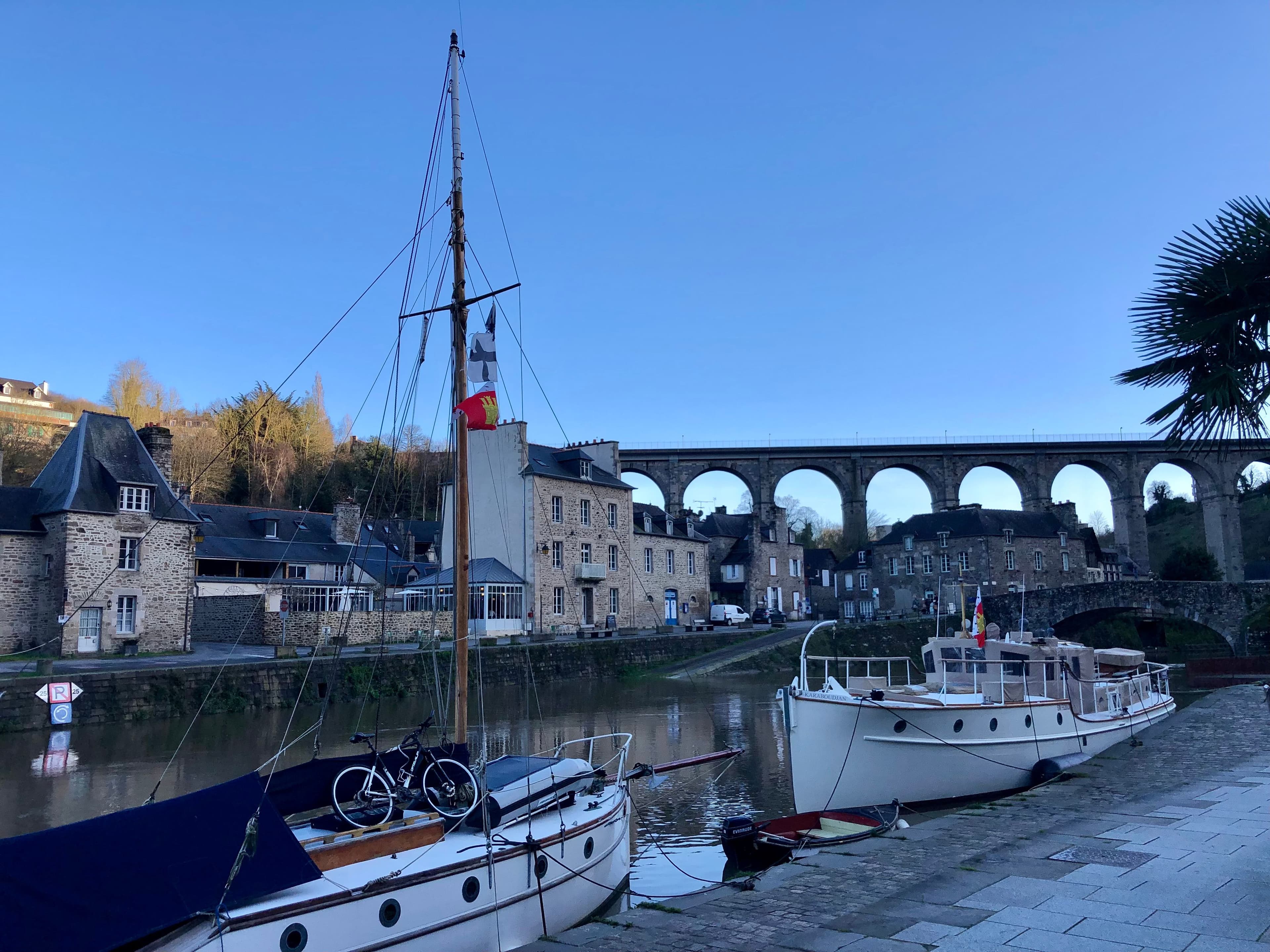 Le port de Dinan. ©Roole