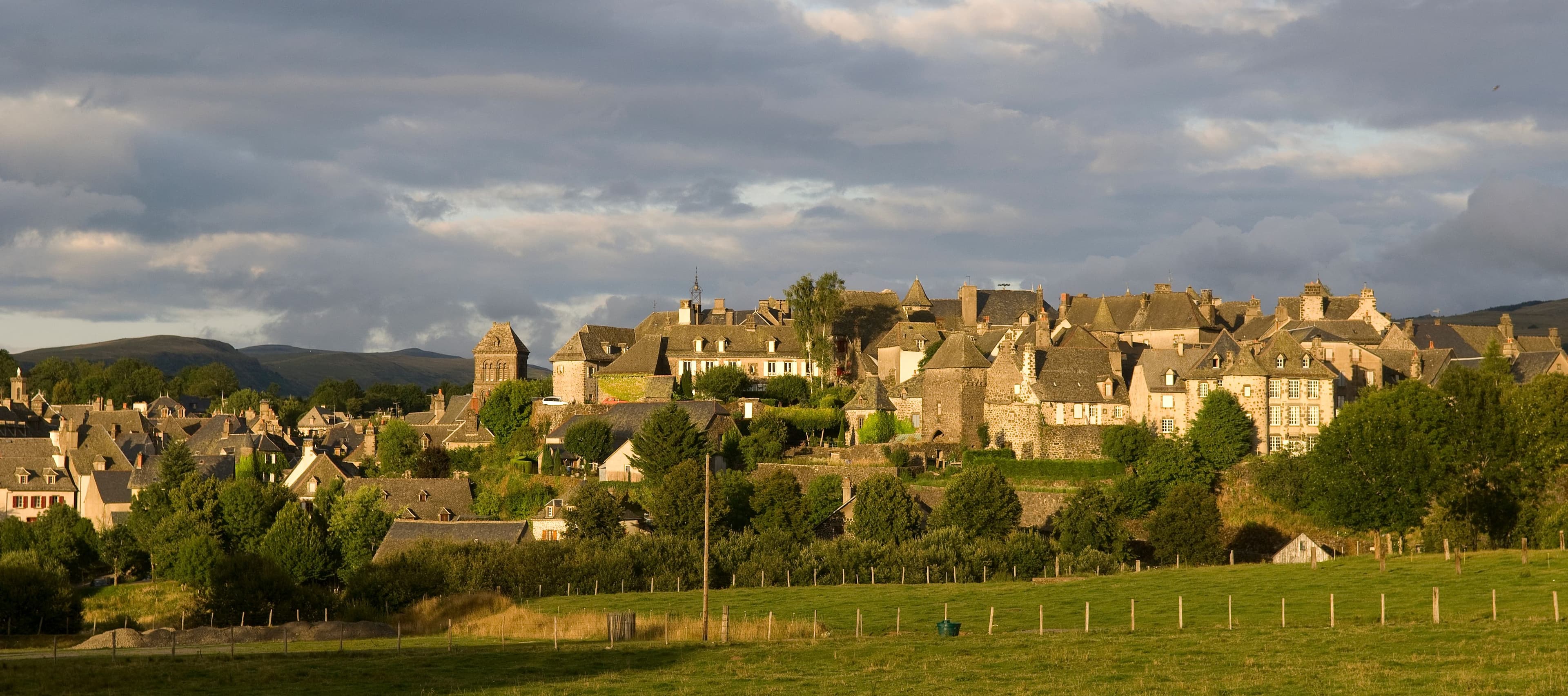 Panorama de Salers © Thelinke