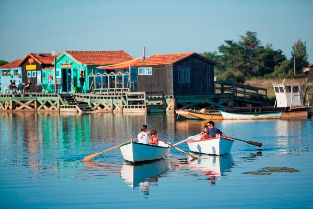 Les cabanons colorés du Port des Salines. ©OleronMag